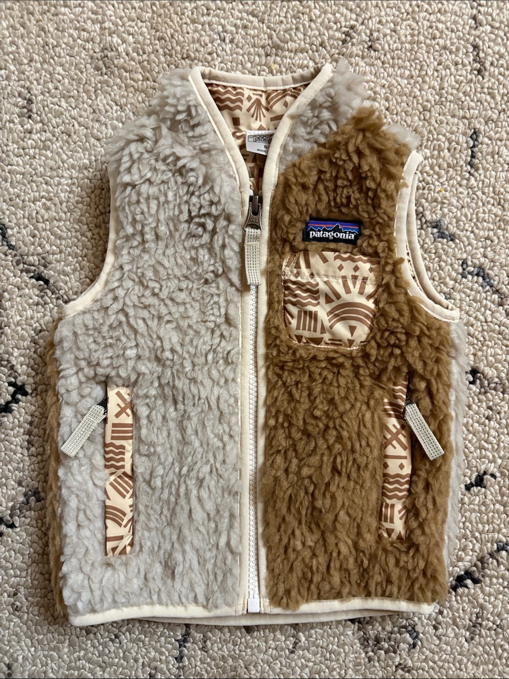 Patagonia Kids Sherpa Puffer Vest (12/18m) EUC